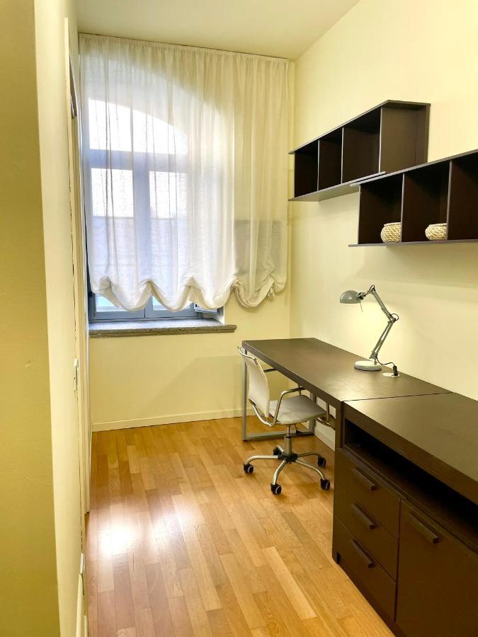 Luxury Four-Room Apartment In Monza Centro - 2 Min Walk To Train Station エクステリア 写真