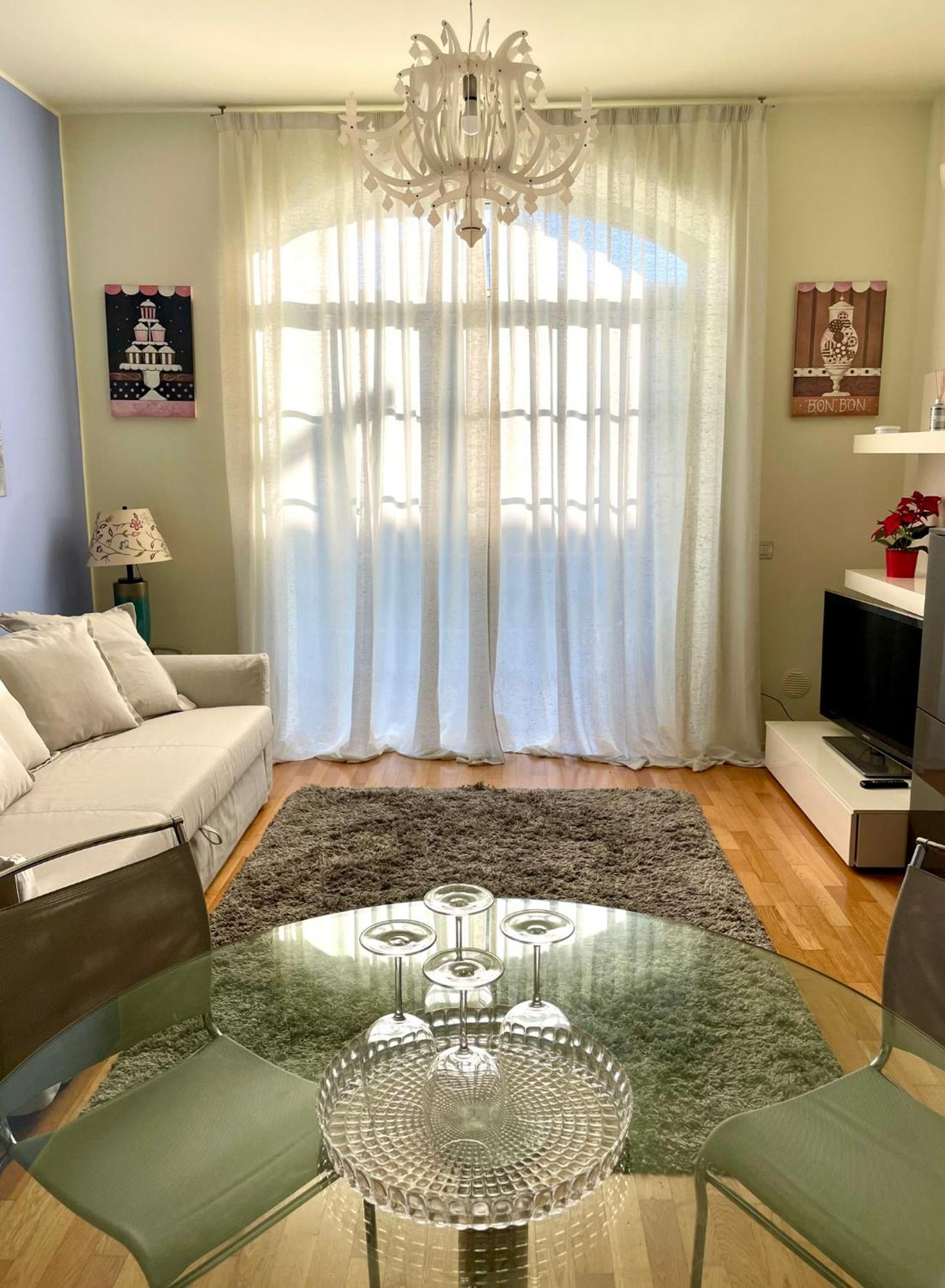Luxury Four-Room Apartment In Monza Centro - 2 Min Walk To Train Station エクステリア 写真